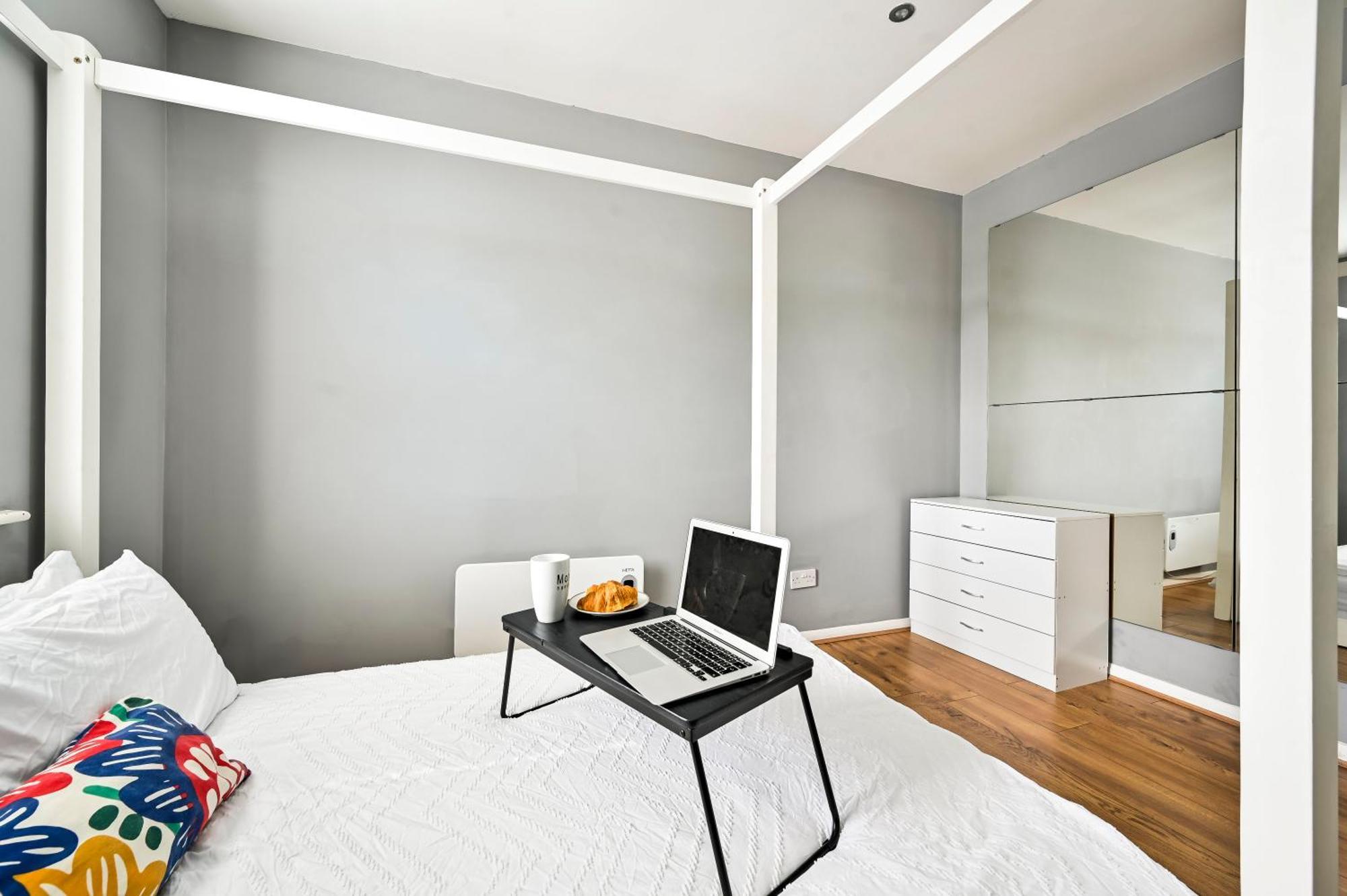 Cosy 1-Bed E15, Sleeps 4, 1 Min From Tube Station Near O2 Arena Διαμέρισμα Λονδίνο Εξωτερικό φωτογραφία