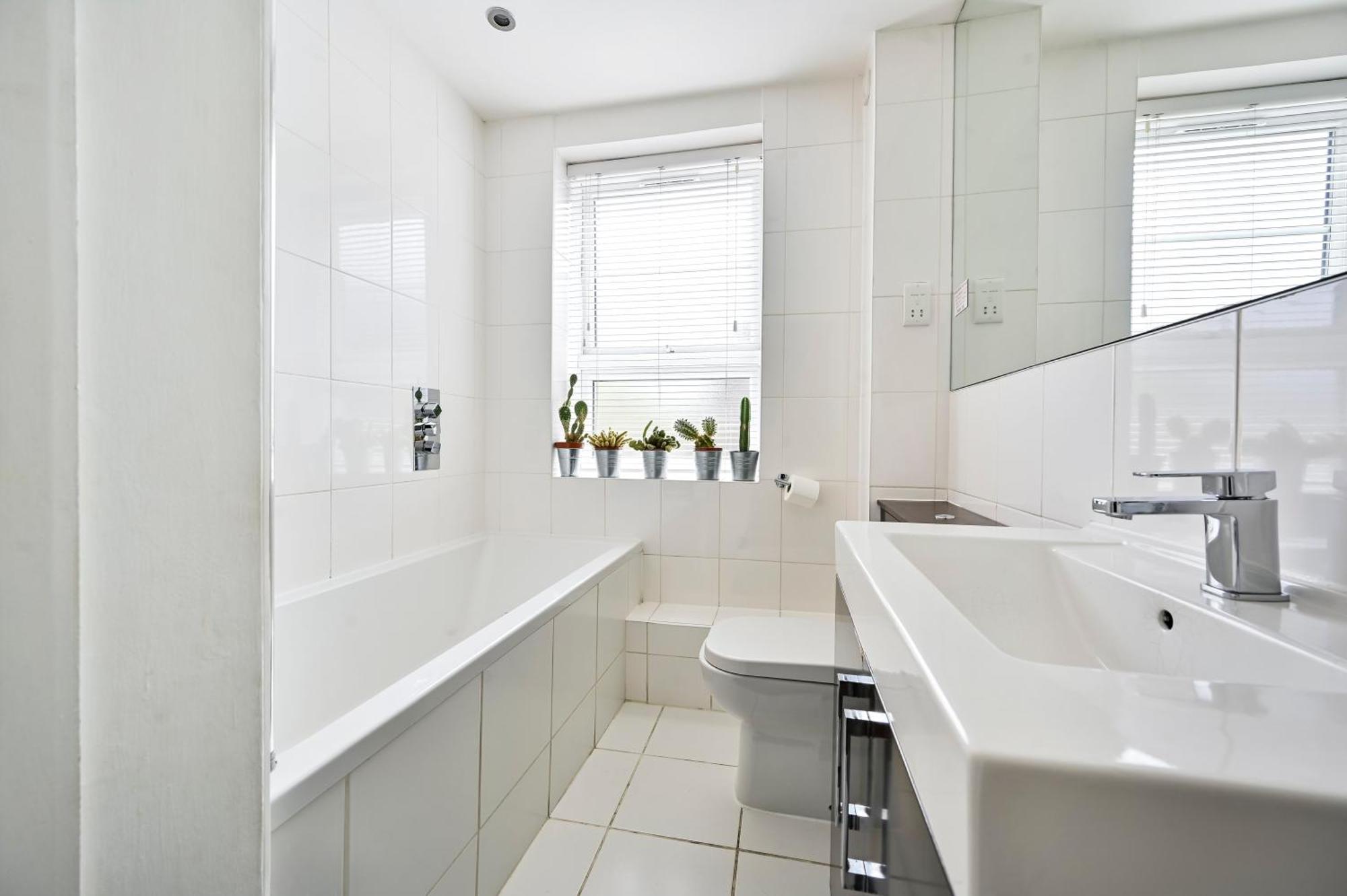 Cosy 1-Bed E15, Sleeps 4, 1 Min From Tube Station Near O2 Arena Διαμέρισμα Λονδίνο Εξωτερικό φωτογραφία